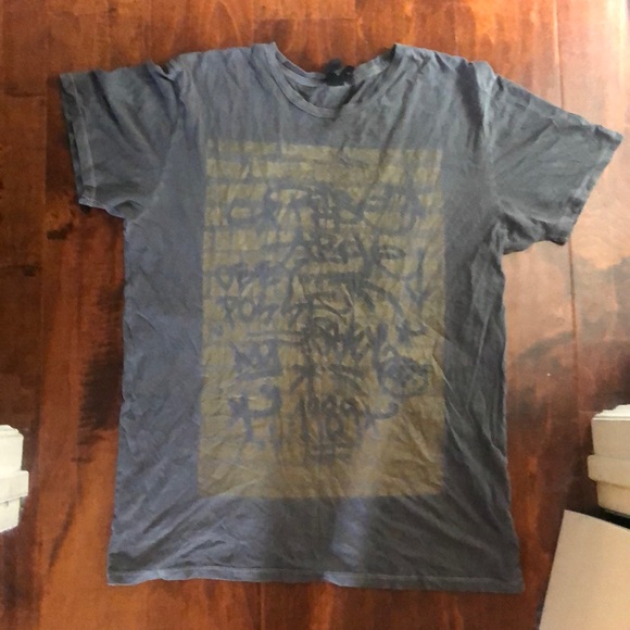 Obey T-SHIRT Graffiti - Picture 1 of 3